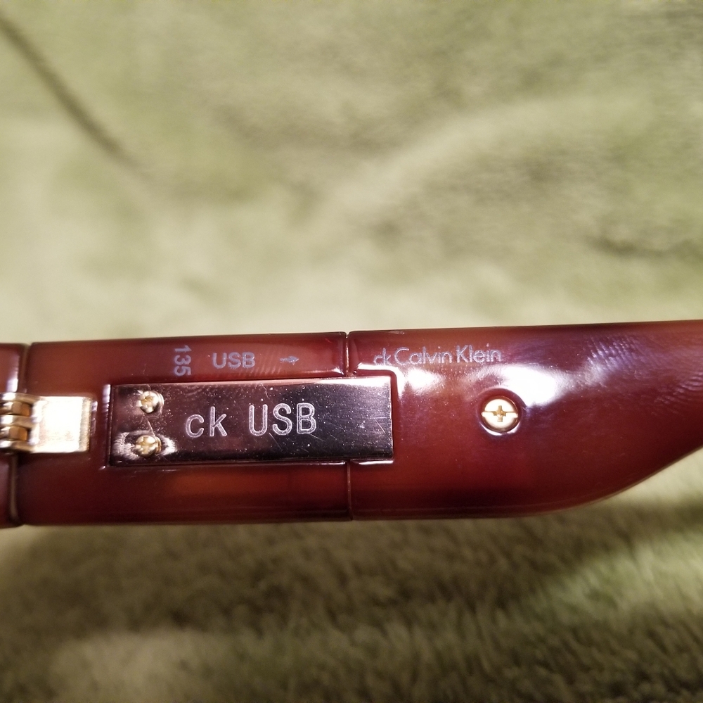 Designer sunglasses - Picture 3 of 5
